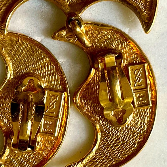 Rare Vintage Yves Saint Laurent Haute Couture Collection Gold Clip Earrings - Picture 4 of 5